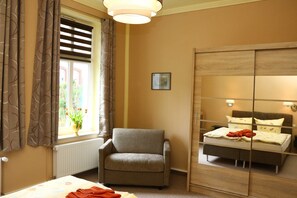 2 Schlafzimmer, Reisekinderbett, WLAN, Bettwäsche
