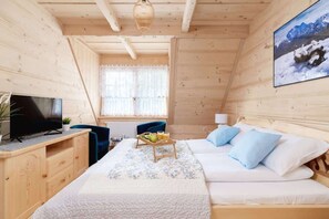 6 chambres, fer et planche à repasser, Wi-Fi, draps fournis