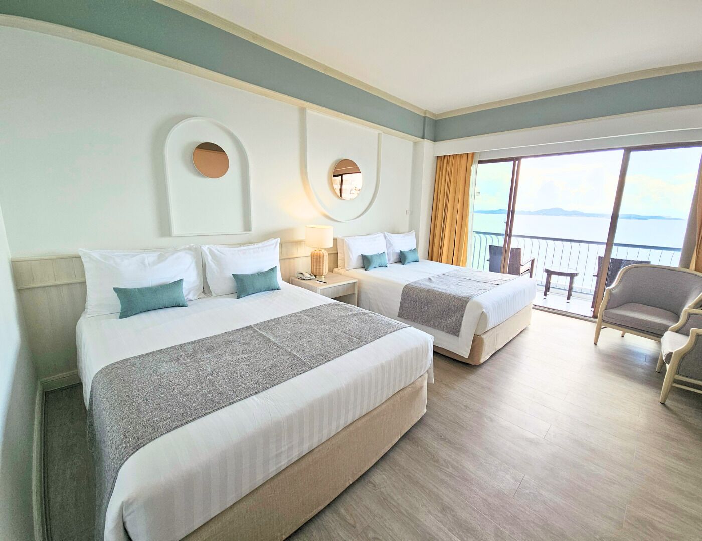 Superior Seaview Family Room | In-room safe, desk, blackout curtains, bed sheets