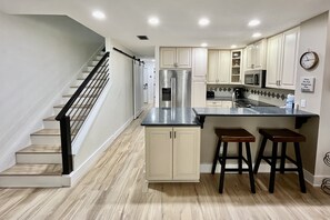 Frigorifero, microonde, forno