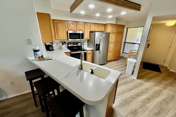 Fridge, microwave, oven