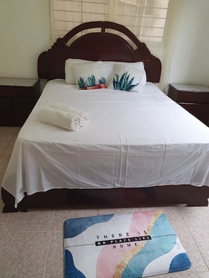 1 soverom og wi-fi (mot et tillegg)