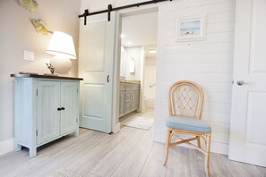 Interior - Coastal Cutie and Beach Ready (Sanibel)