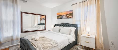 3 chambres, coffres-forts dans les chambres, fer et planche à repasser