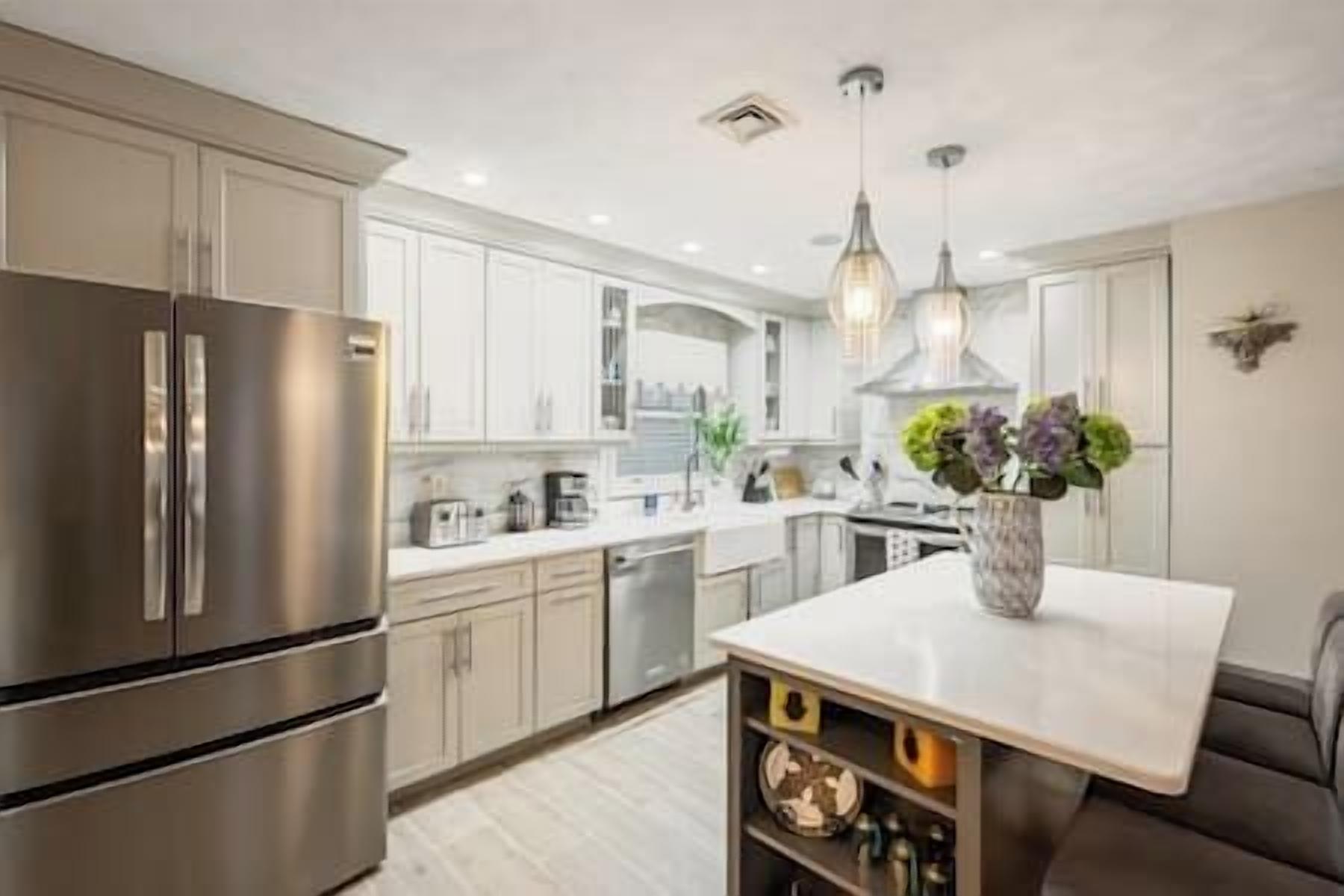 Oven, stovetop, dishwasher, toaster