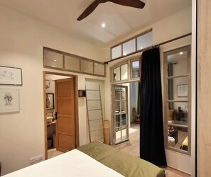 2 chambres, fer et planche à repasser, Wi-Fi gratuit, draps fournis