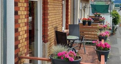 Nice apartment with balcony directly on the Rhine; centrally located