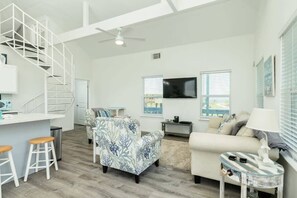 TV, offices - Cute, Cozy & Completely Comfortable Beach Home! (Freeport)