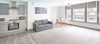 Host & Stay | Apartment 2 @ Clarendon