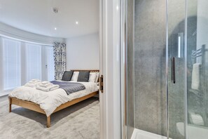 2 多间卧室、熨斗/熨衣板、旅行婴儿床、免费 WiFi