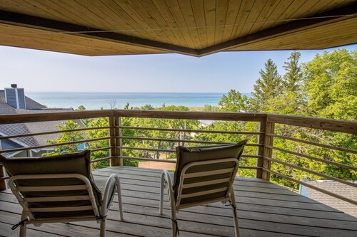 Big Hilltop Home with Gorgeous Lake Views & Beach Access