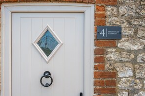 Exterior detail - 4 Malthouse Cottages, Thornham, Norfolk (Thornham)