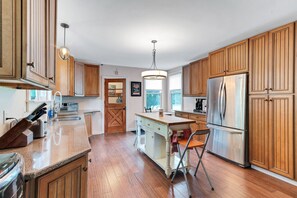 Cottage, 4 Bedrooms | Private kitchen | Fridge, oven, coffee/tea maker, toaster - Spacious Victorian Home With Mountain Views And Lots Of Fun Extras!! 5 Bedroom Farmhouse by RedAwning (Napanoch)