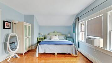 Cottage, 4 Bedrooms | 4 bedrooms, laptop workspace, iron/ironing board, free WiFi