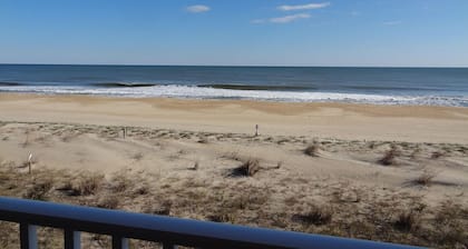 Barefoot Country 304 1 Bedroom Condo by RedAwning