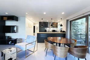 Dining - DOWNTOWN MODERN CREEKSIDE (Telluride)