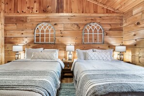 3 chambres, matelas mémoire de forme, bureau, fer et planche à repasser