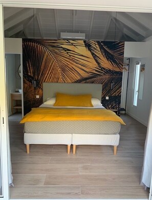 1 bedroom, travel cot, WiFi