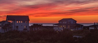 Beautiful 3 Bedroom, Ocean View home on BHI