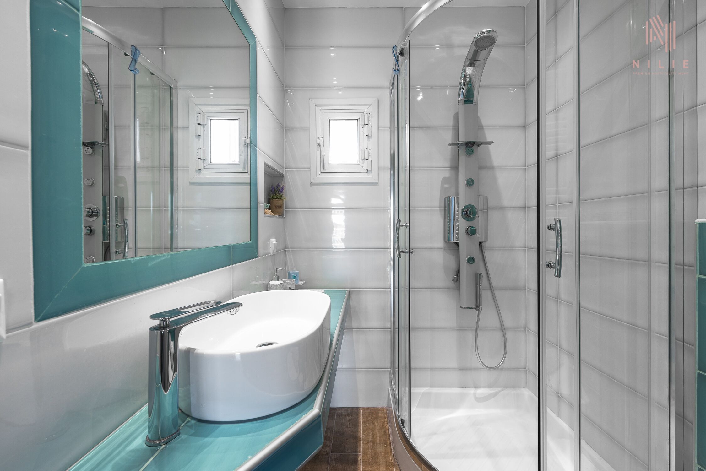 Appartamento, 2 camere da letto, balcone, vista mare | Bagno | Doccia, asciugacapelli, asciugamani, sapone