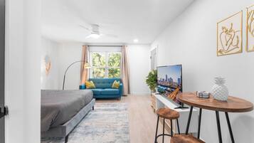 1 bedroom, desk, iron/ironing board, WiFi