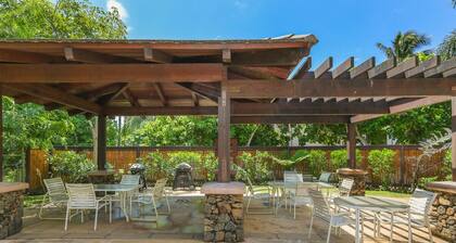 Beautiful Condo that offers a truly Hawaiian experience: Waikomo Streams 121