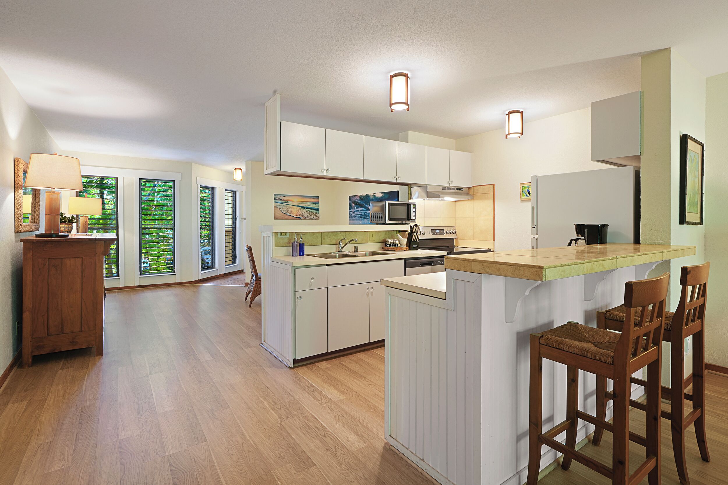 冰箱、微波炉、烤箱、炉灶