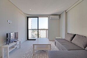 TV - ARMAÇÃO DE PÊRA OCEAN VIEW by HOMING (Armação de Pêra)