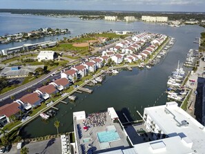 Marina - UPDATED ONE BEDROOM, WATERFRONT CONDO IN THE FABULOUS MADEIRA BEACH YACHT CLUB (Madeira Beach)