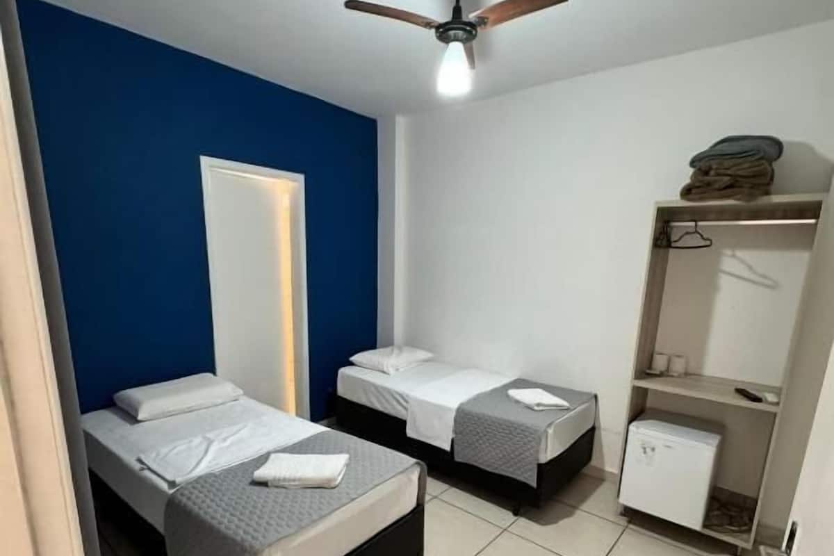 Ropa de cama hipoalergénica, wifi gratis, ropa de cama