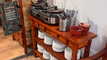 Café da manhã com buffet grátis todos os dias