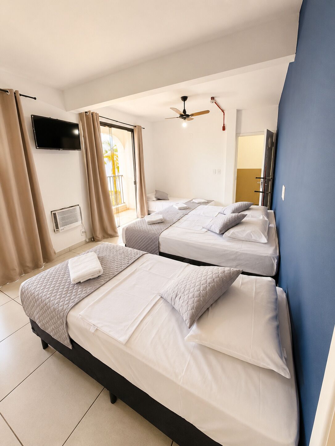 Habitación cuádruple tradicional | Ropa de cama hipoalergénica, wifi gratis, ropa de cama
