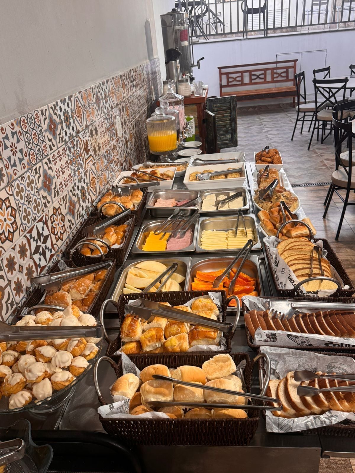 Free daily buffet breakfast 