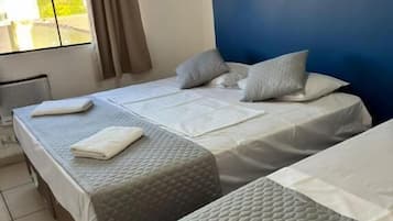 Hypo-allergenic bedding, free WiFi, bed sheets