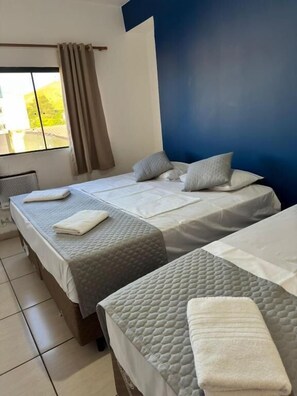 Traditional-Dreibettzimmer