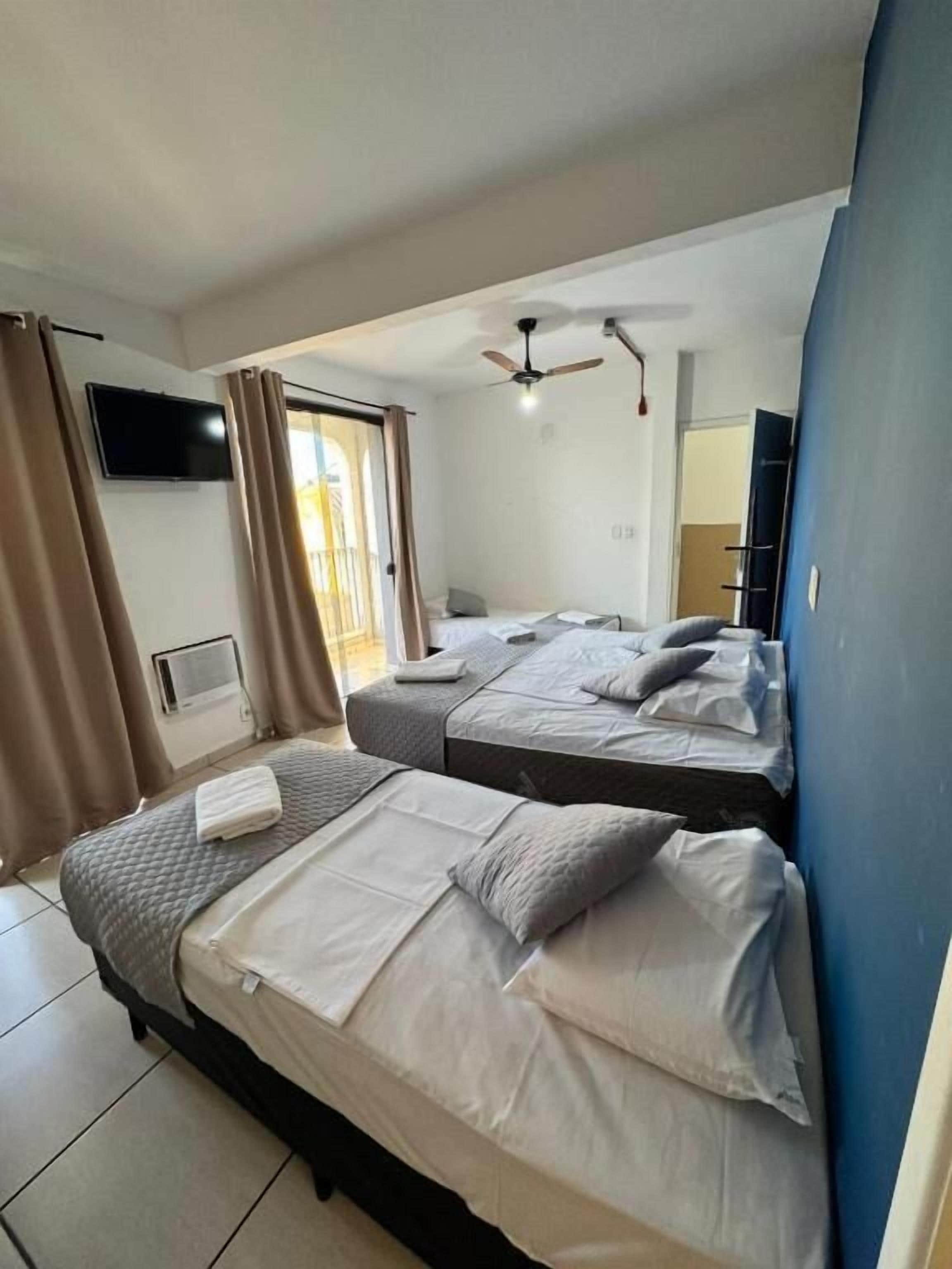 傳統 三人房 | 低過敏寢具、免費無線上網、床單