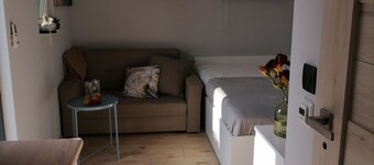 Mini Piso with parking in quiet area.  10 km to Saltmine and 20 km to Krakow