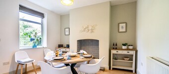 Northern Flowerhouse -  a family break that sleeps 4 guests  in 2 bedrooms