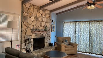 Smart TV, fireplace, video games, stereo