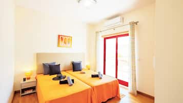 3 bedrooms, in-room safe, iron/ironing board, free WiFi