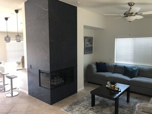 Smart TV, fireplace, table tennis