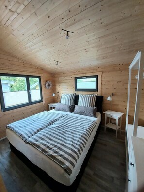 2 bedrooms