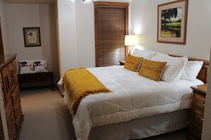 2 sovrum, strykjärn/strykbräda, gratis wi-fi och sängkläder