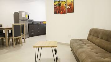 Smart TV, Netflix, tenis de mesa y libros