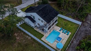Exterior - Richey Suncoast Resort- Pool, Spa & Arcade Oasis (Moon Lake)