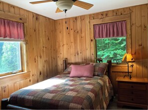 4 Schlafzimmer, Bügeleisen/Bügelbrett, kostenloses WLAN, Bettwäsche
