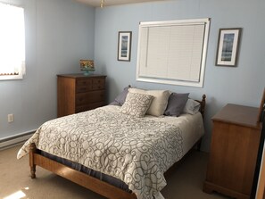 2 chambres, fer et planche à repasser, Wi-Fi gratuit, draps fournis