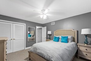 6 chambres, fer et planche à repasser, lit parapluie, Wi-Fi gratuit