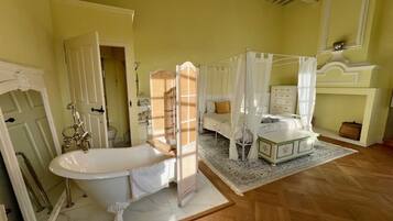 10 chambres, fer et planche à repasser, lit parapluie, Wi-Fi gratuit