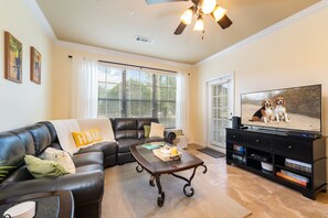 Televisión y futbolito 